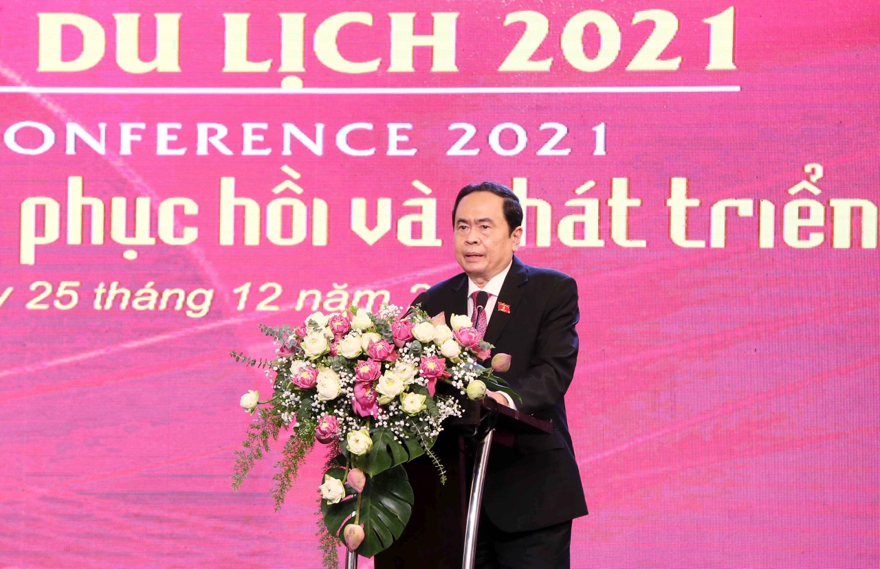 Ông Trần Thanh Mẫn - Ủy viên Bộ Chính trị, Phó Chủ tịch Thường trực Quốc hội phát biểu tại Hội thảo